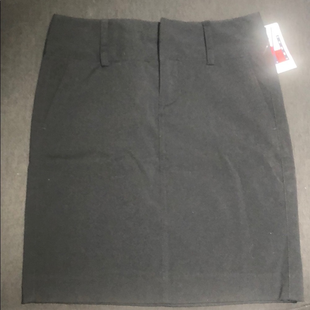 Tommy Hilfiger vintage stretch skirt